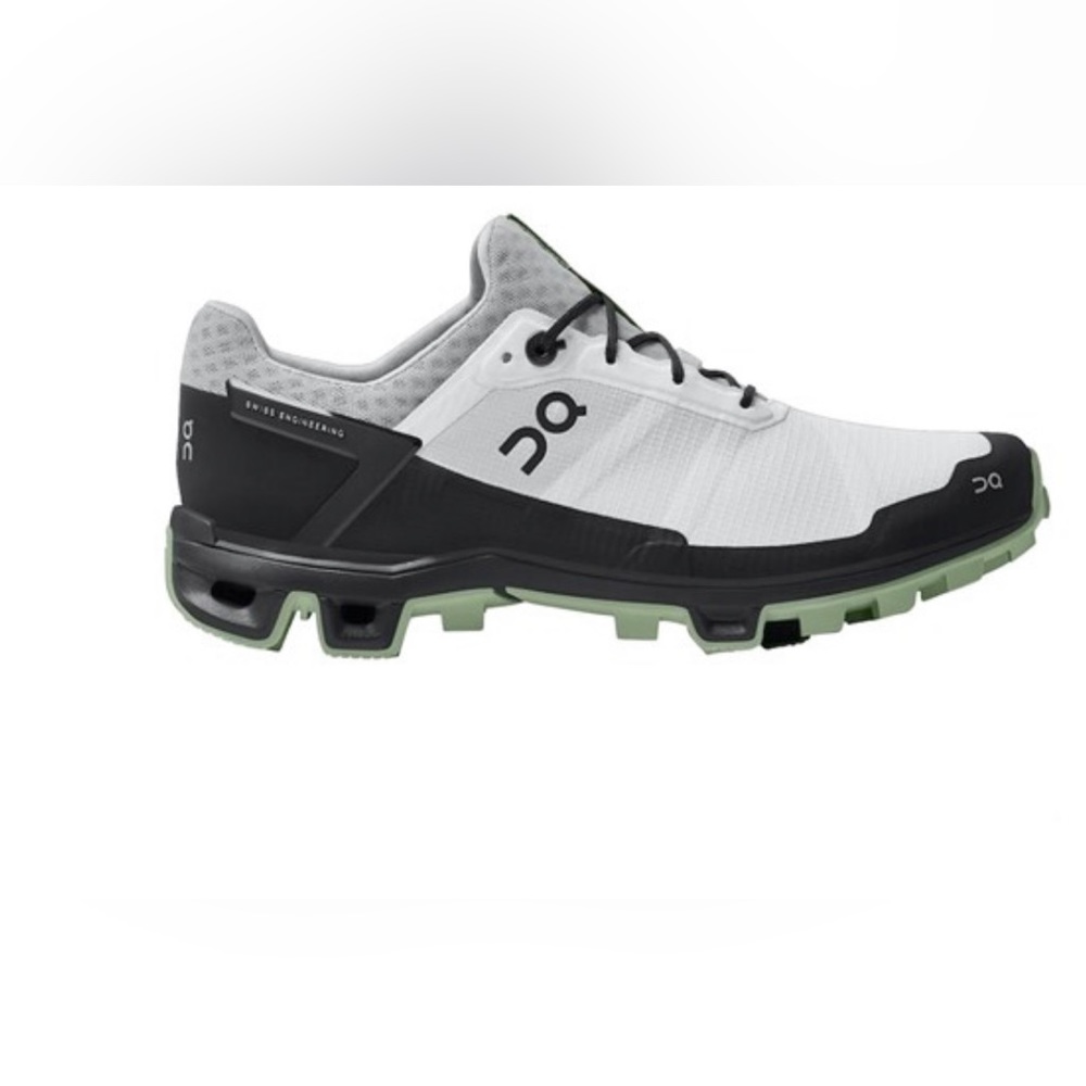 On Running Cloudventure Peak 2- NEW